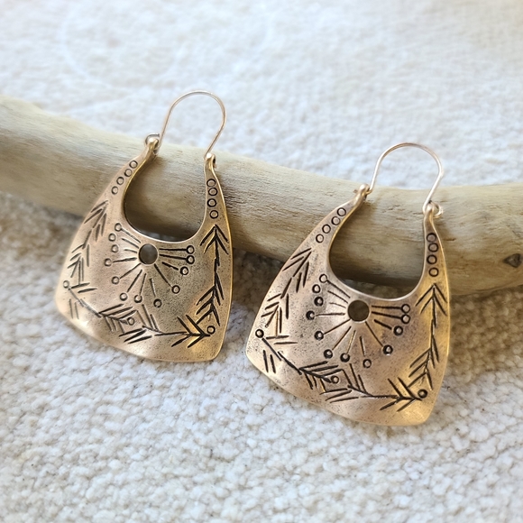 Tribal Dangle Earrings Boho Aztec 14k Gold - Picture 4 of 4